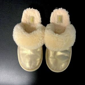 UGG slippers woman size 5